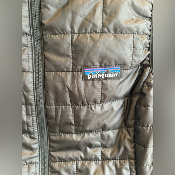 Women’s Size XS Patagonia Black Nano Puff® Vest - PrimaLoft® EUC - Picture 3 of 11